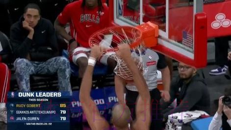 迪文岑佐妙传 兰德尔反击献暴扣 迪文岑佐妙传 兰德尔反击献暴扣